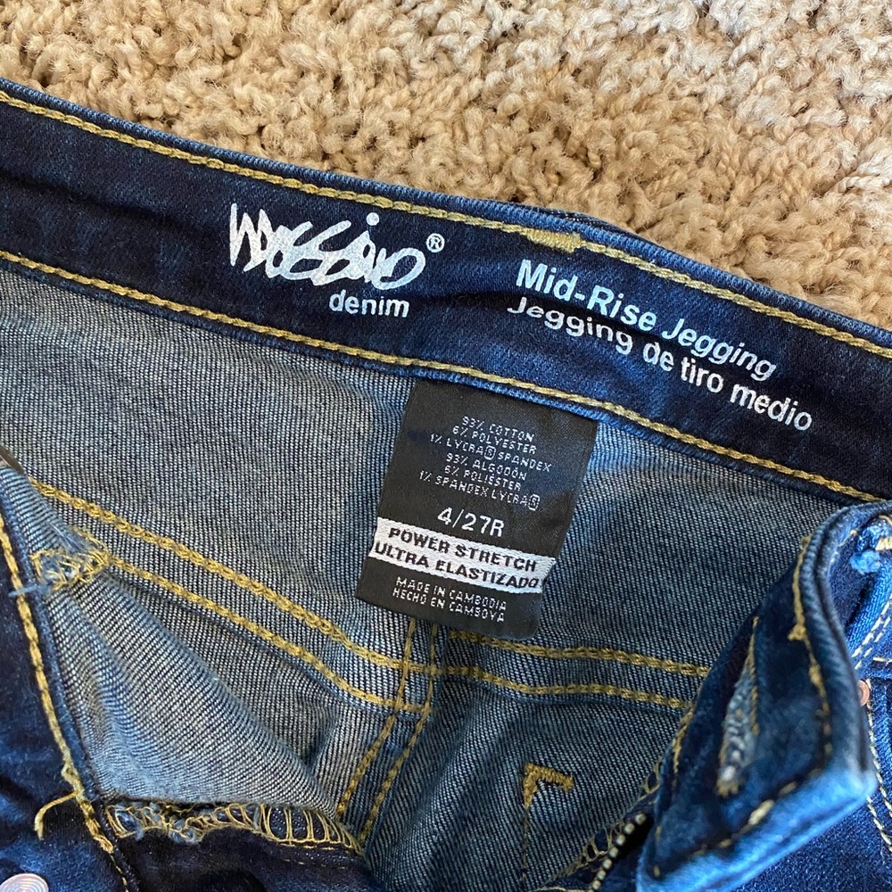 Jeans - Picture 2 of 3